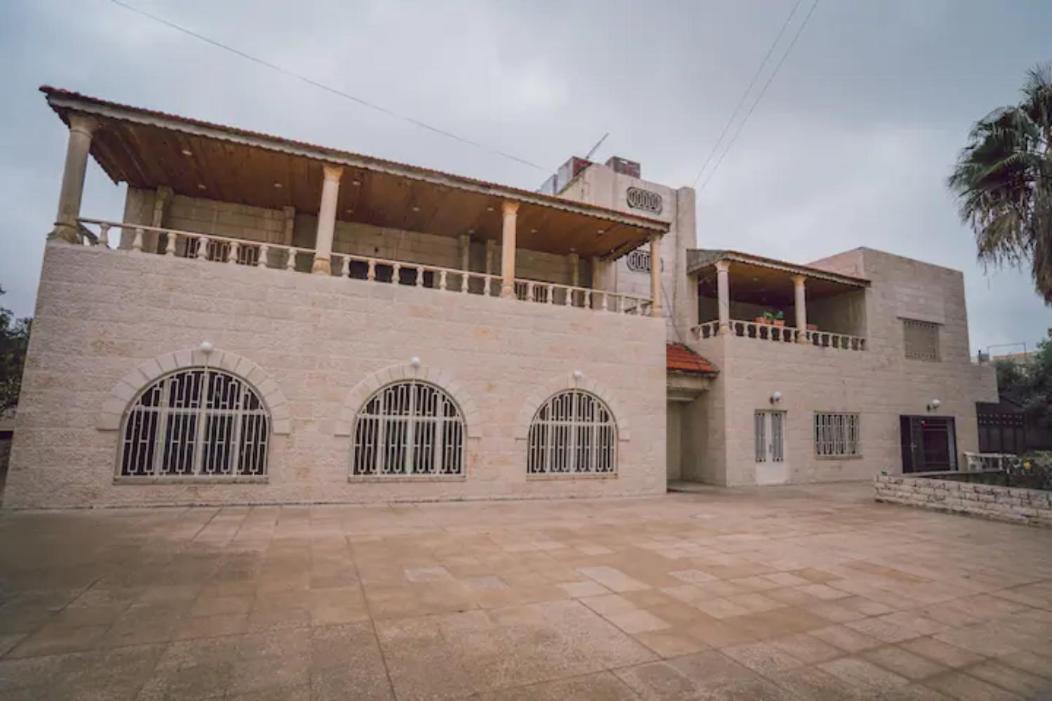 مادابا Karrain Villa-The Apartment المظهر الخارجي الصورة