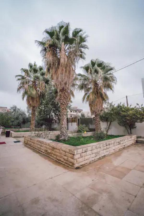 مادابا Karrain Villa-The Apartment المظهر الخارجي الصورة